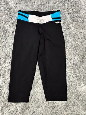Bia Brazil Black Capri Leggings with Blue & White Contrast Waistband